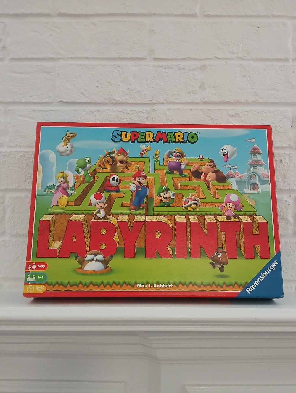 Ravensburger Super Mario Labyrinth Board Game - Strategic Maze Challenge /SEALED